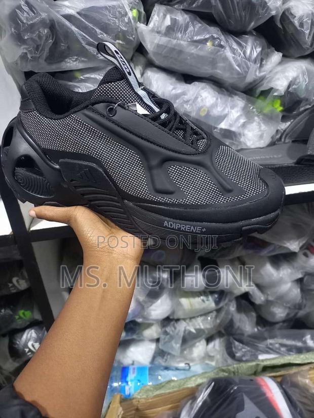 Adidas Gents Trainers Size 40-45
