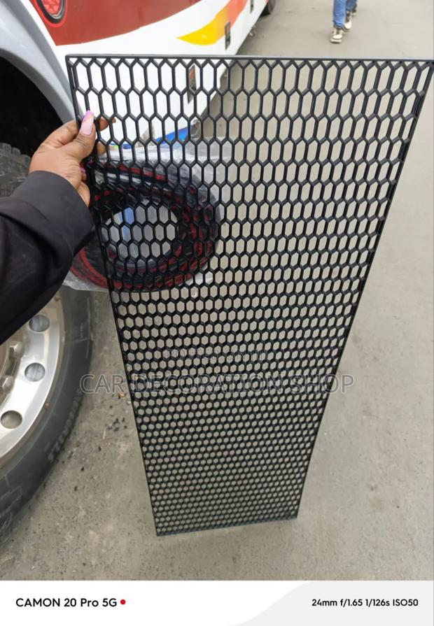 Universal Hard Plastic Grill Mesh