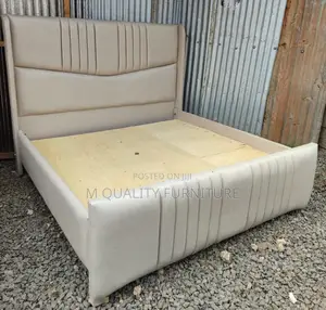 Platform Style Modern Bed