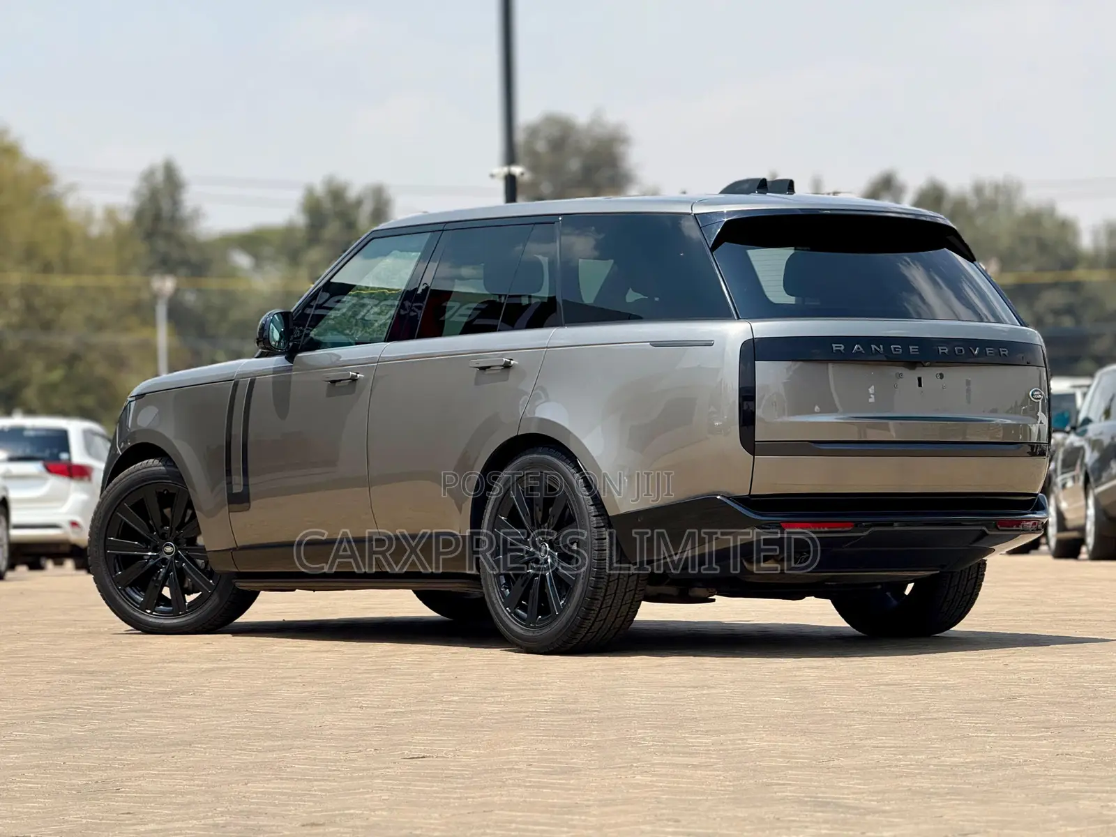 Land Rover Range Rover Vogue 2022 Silver