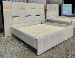 Minimalist Modern Extended Headboard Bed