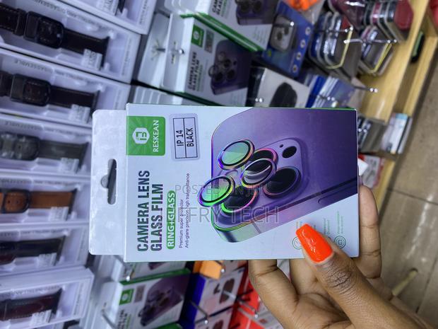 Xmart Camera Lens Ring Protector iPhone 14 Black - thumbnail 3