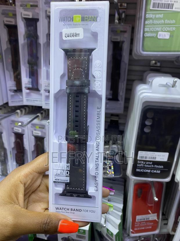 Floder Leather Straps for Apple Watch 42 44 45 49mm - main view