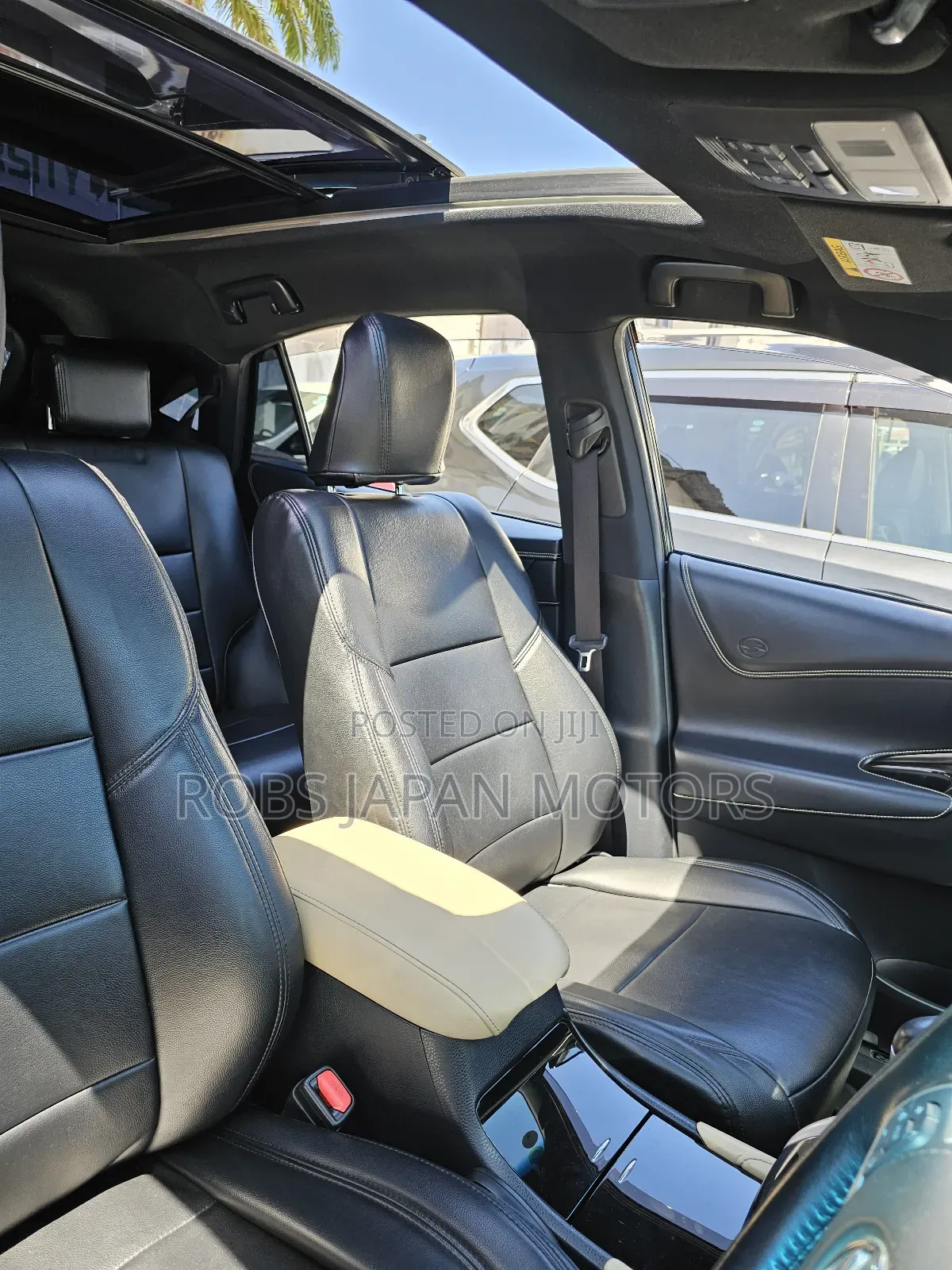 Toyota Harrier 2.0 4WD 2018 Matt Black