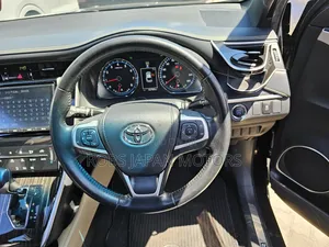 Toyota Harrier 2.0 4WD 2018 Matt Black