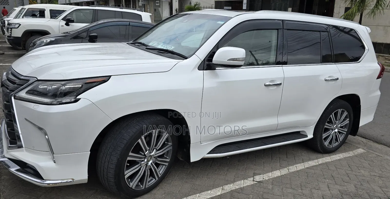 Lexus LX 2017 White
