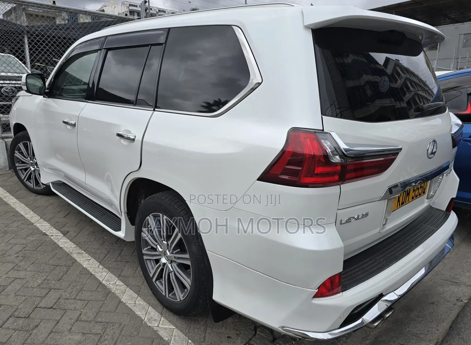 Lexus LX 2017 White