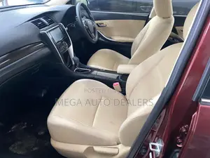 Toyota Premio 2018 Red