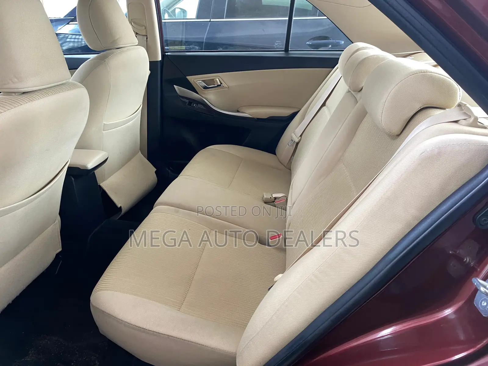 Toyota Premio 2018 Red