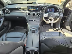 Mercedes-Benz C200 2019 Matt Black