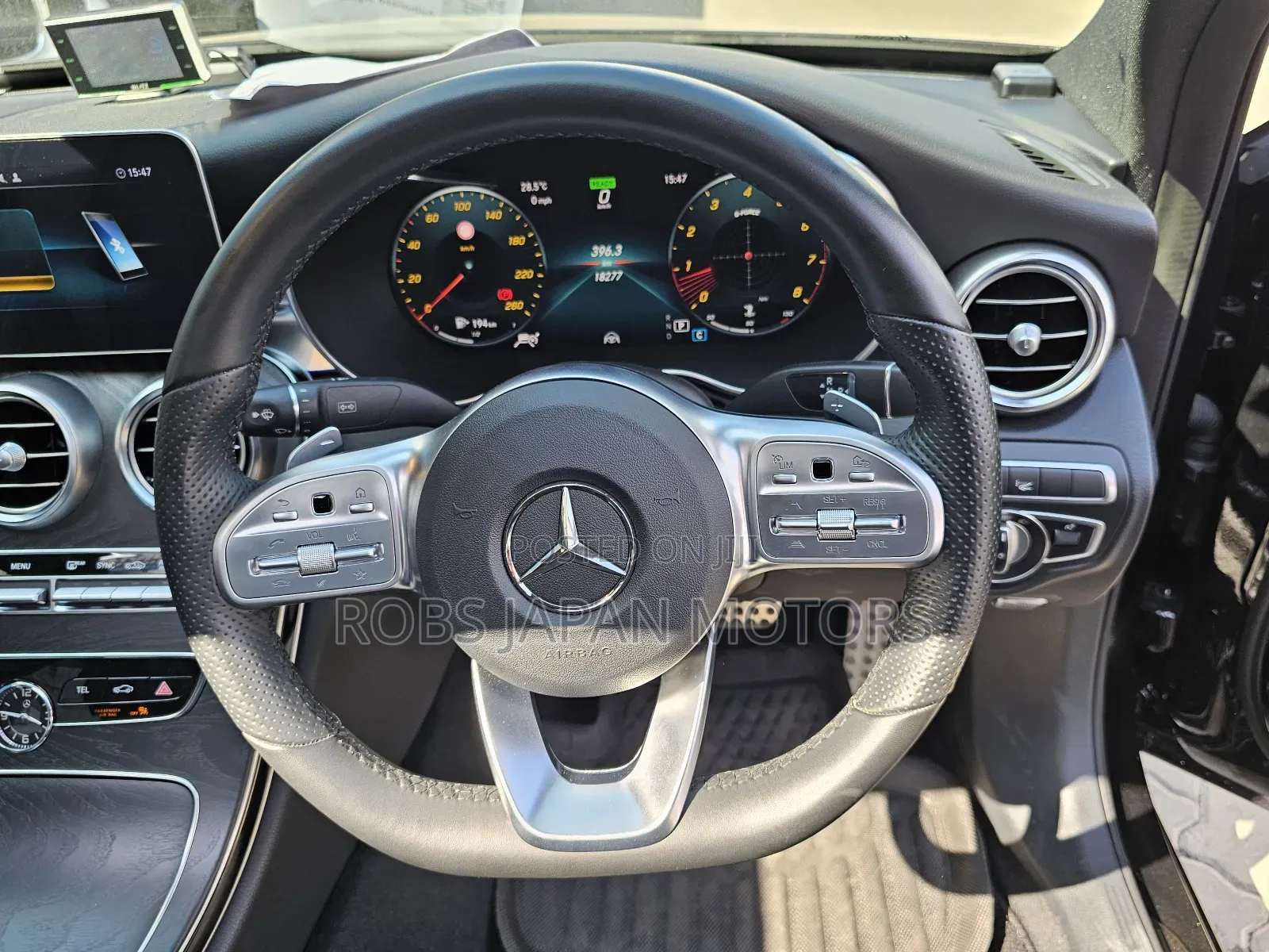 Mercedes-Benz C200 2019 Matt Black