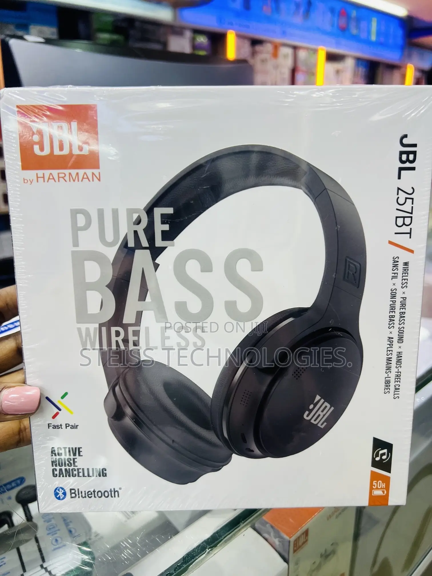 JBL 257bt Wireless Headphones.
