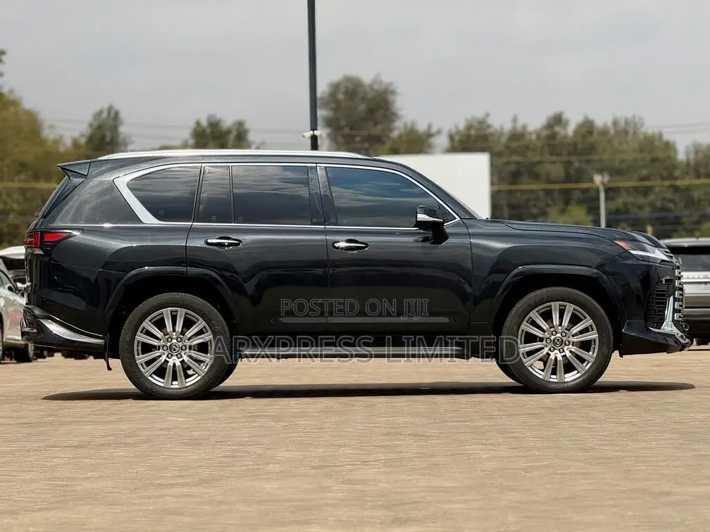 Lexus LX 2023 Black