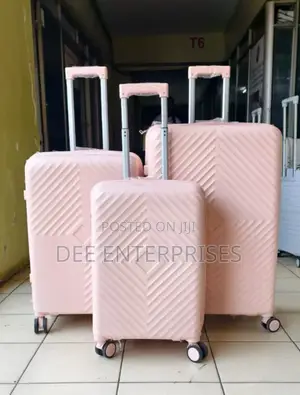 Size 2,3 in 1 Luxurious Unbreakable Suitcase With Double Zip