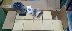 H320 4k Smart Projector With Inbuilt Speakers