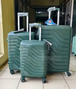 3 in 1 Luxurious Unbreakable Suitcase With Double Zip Size 4