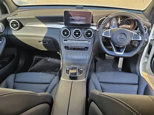Mercedes-Benz GLC-Class 2018 Ivory