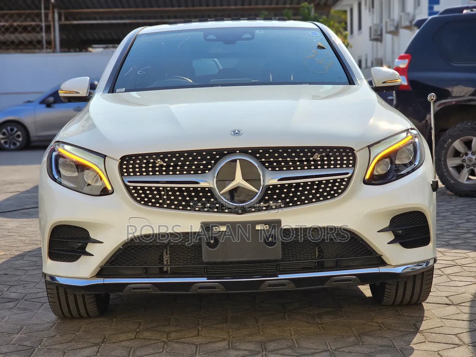 Mercedes-Benz GLC-Class 2018 Ivory