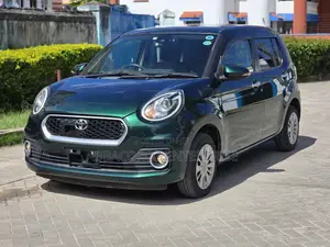 Toyota Passo 1.0 AWD 2017 Green