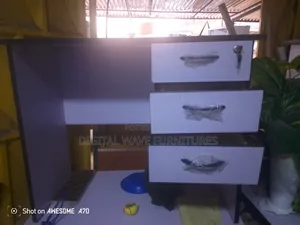 Office Table 0.9m