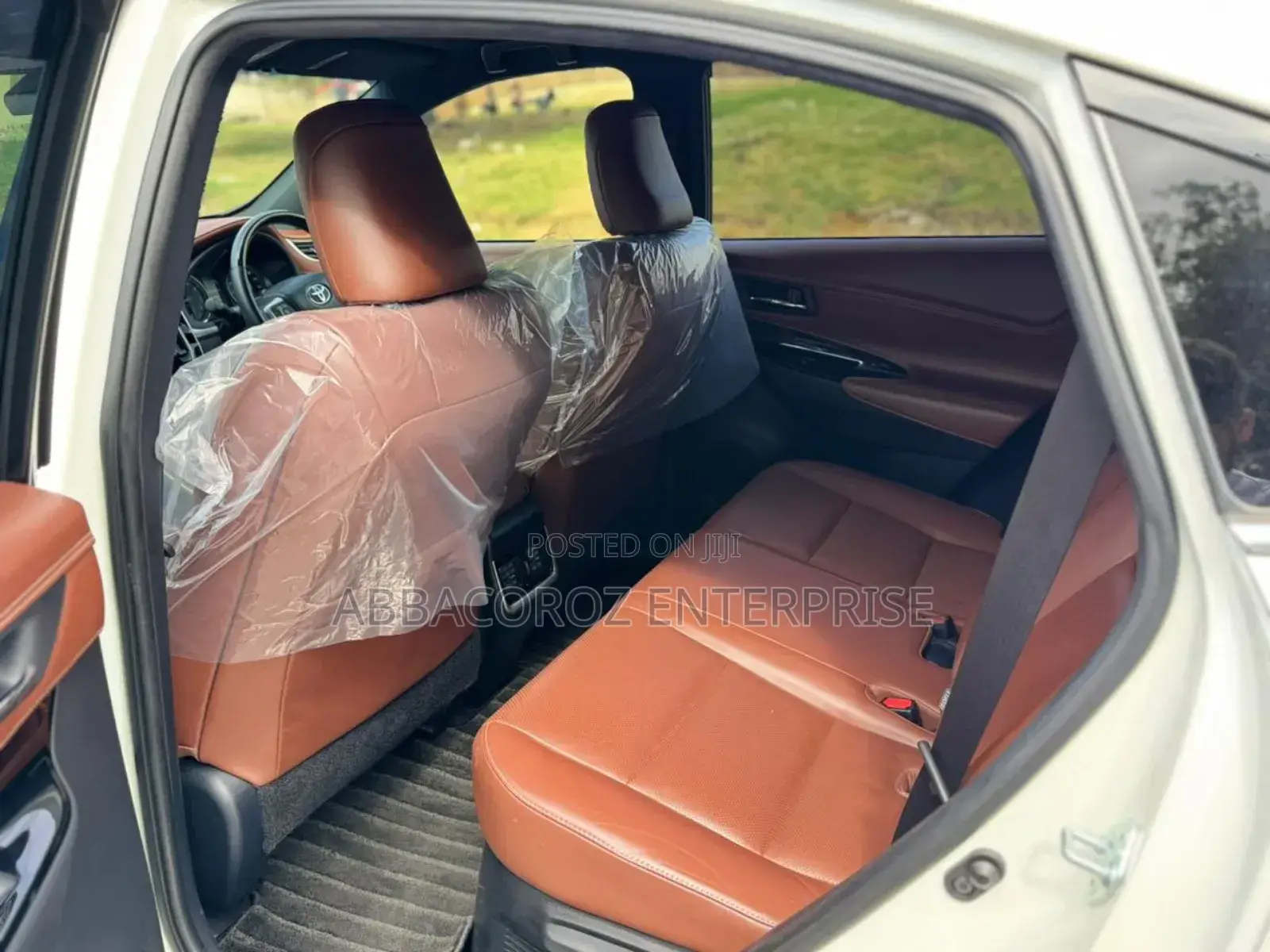Toyota Harrier 2.0 4WD 2019 White
