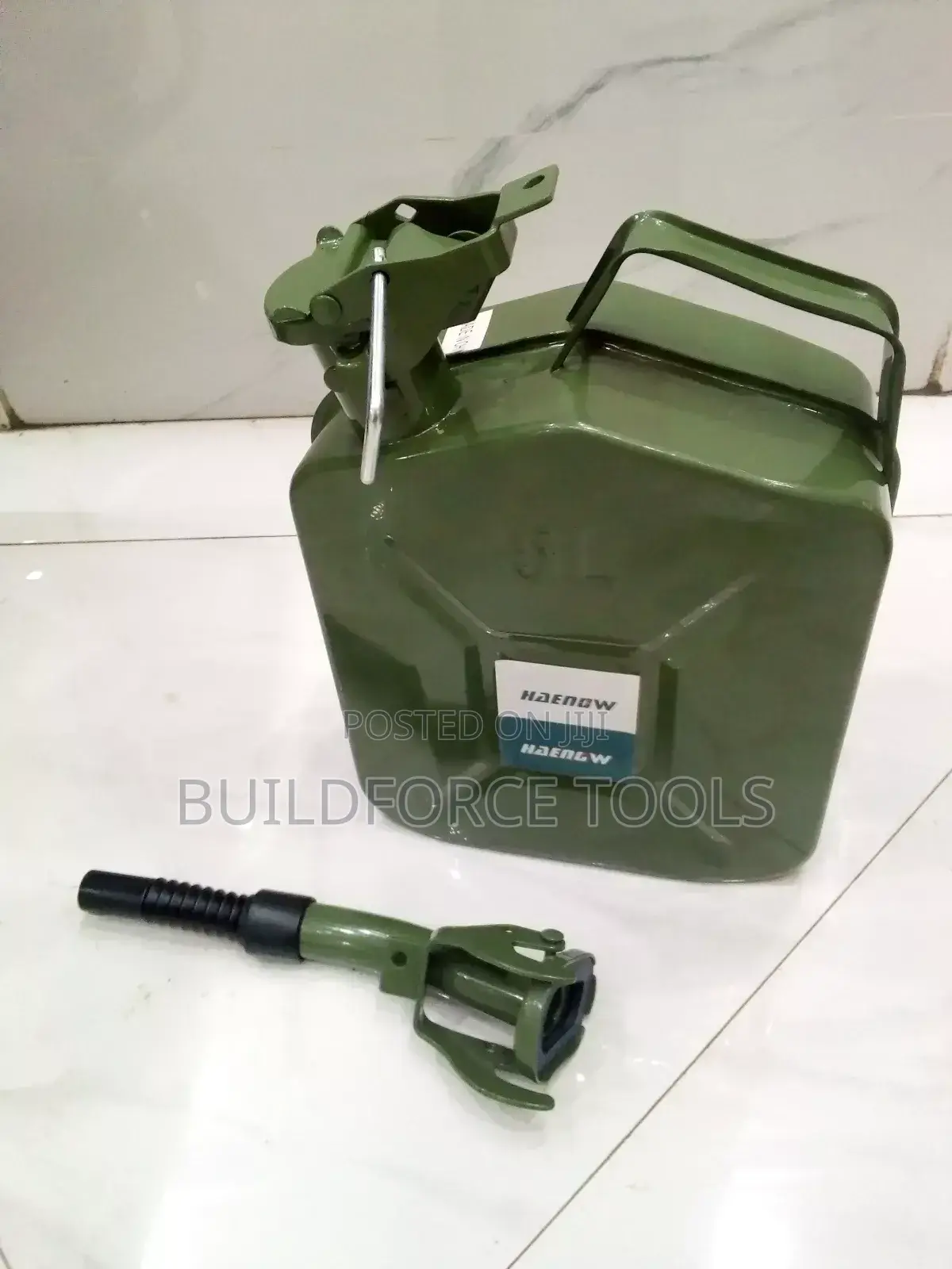Haenow 5litre Metalic Fuel Can With Delivery Pipe