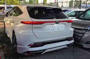 Toyota Harrier 2.0 2020 Pearl