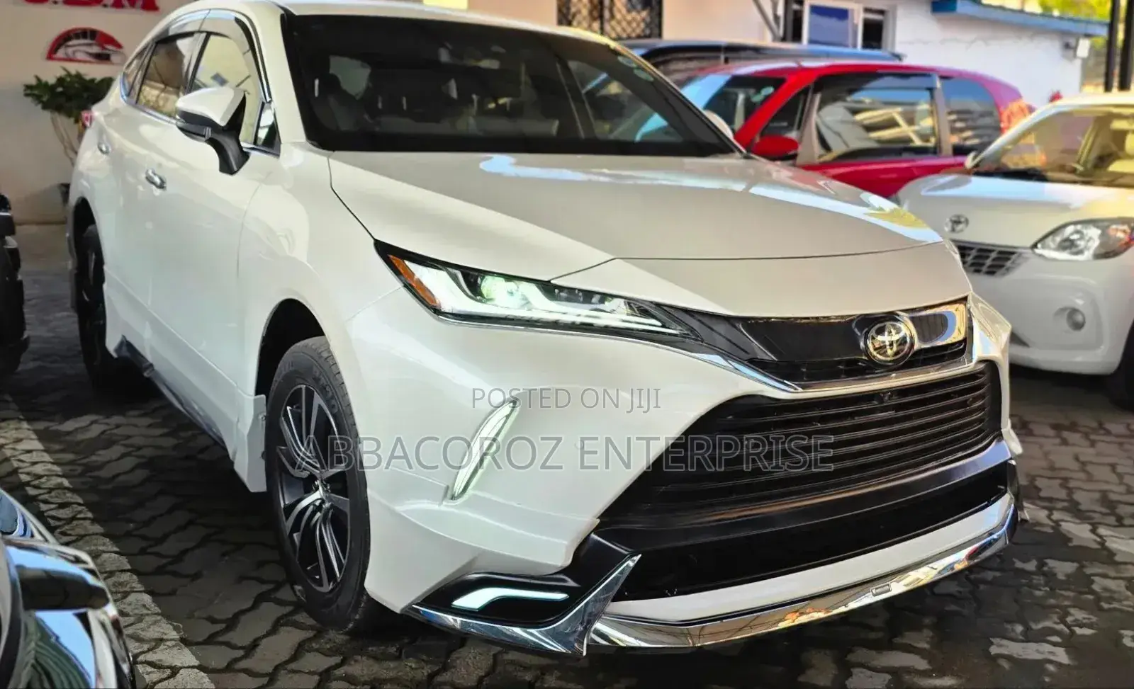 Toyota Harrier 2.0 2020 Pearl