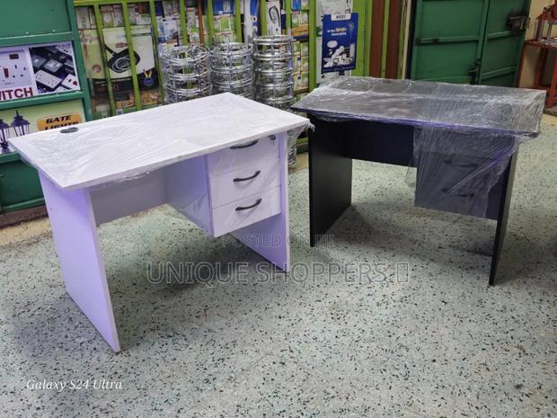 Office Desk Fitted With Three Drawers Fitted With Locks