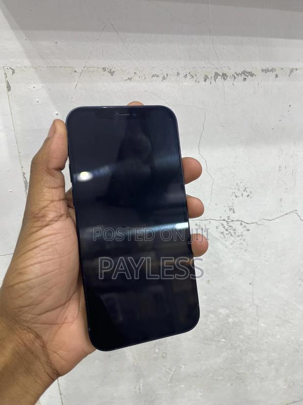 Apple iPhone 12 128 GB Black - main view