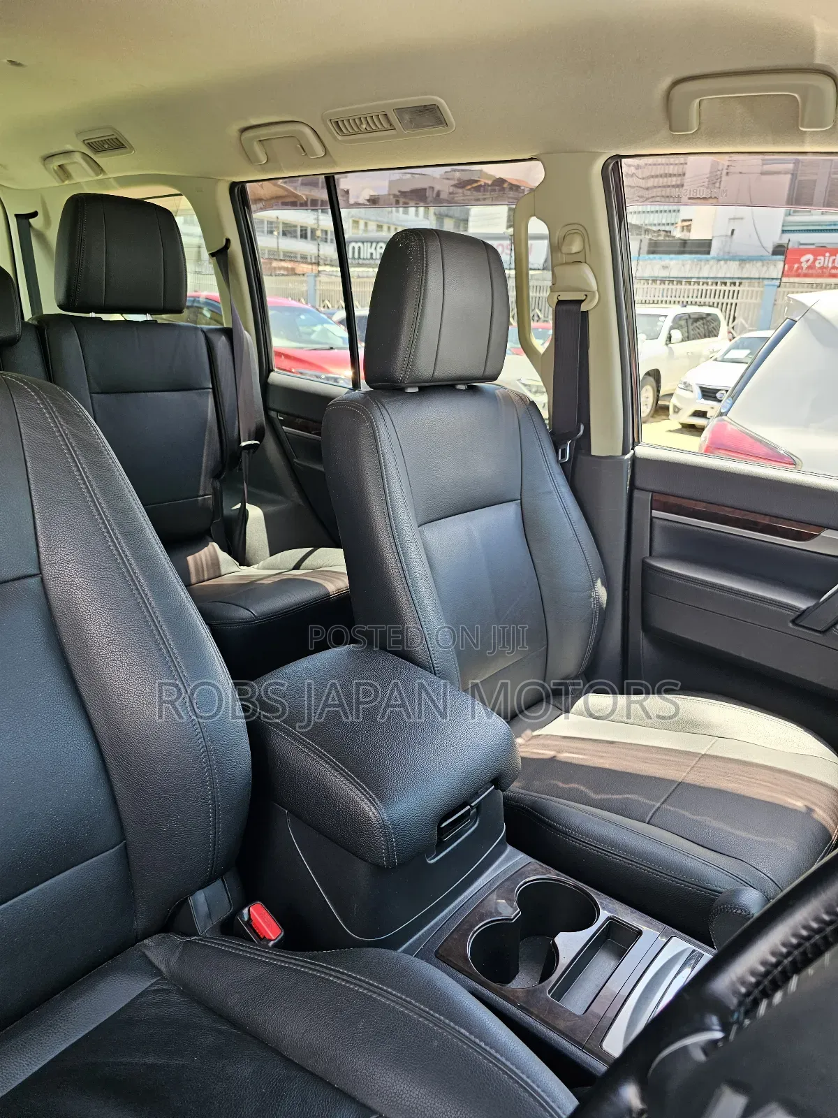 Mitsubishi Pajero V80 3.2 DI-D 2018 Silver