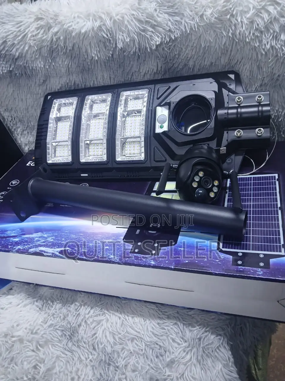Integrated 4mp Security Solar Led Street Light With 4g CCTV