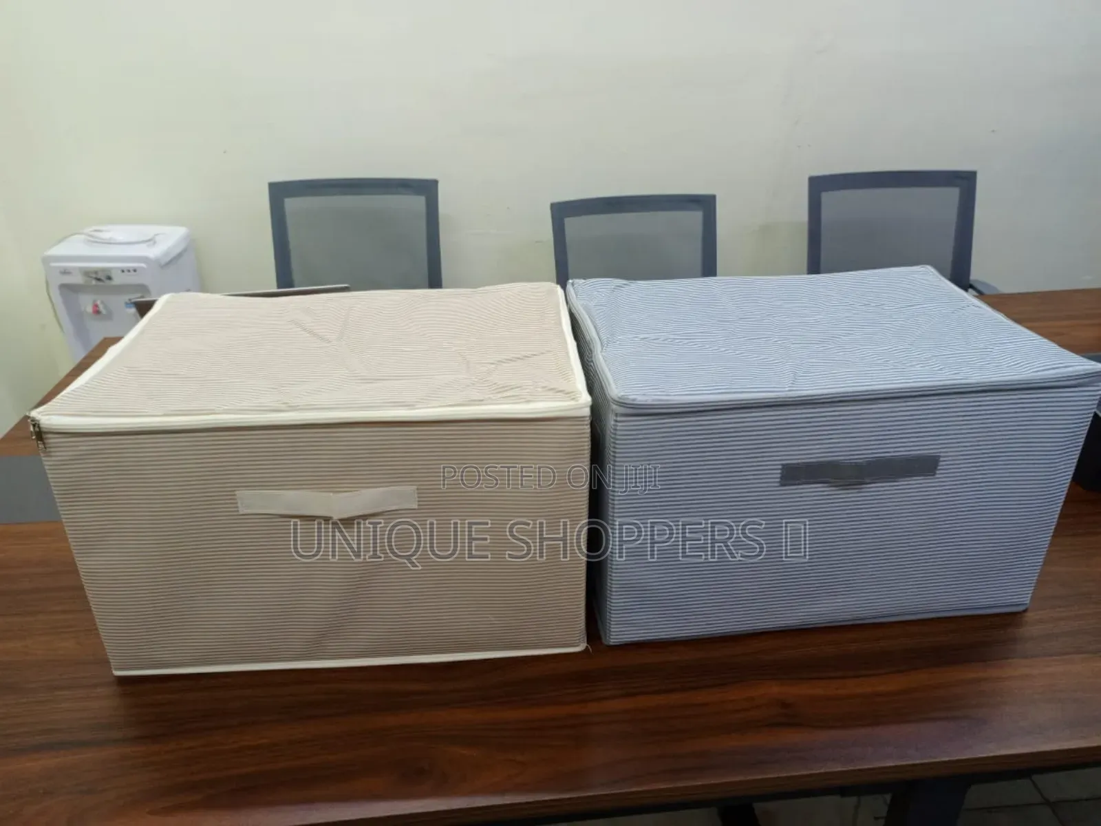 Large Capacity Collapsible Zipper Storage Box
