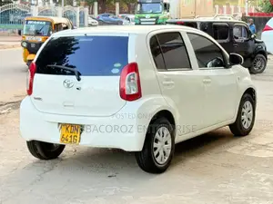 Toyota Passo 1.0 FWD 2016 White