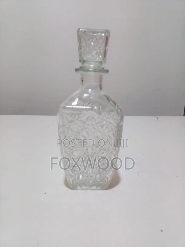 A Crystal Whiskey or Liquor Decanter 850ml - thumbnail 4