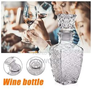 A Crystal Whiskey or Liquor Decanter 850ml - thumbnail 2