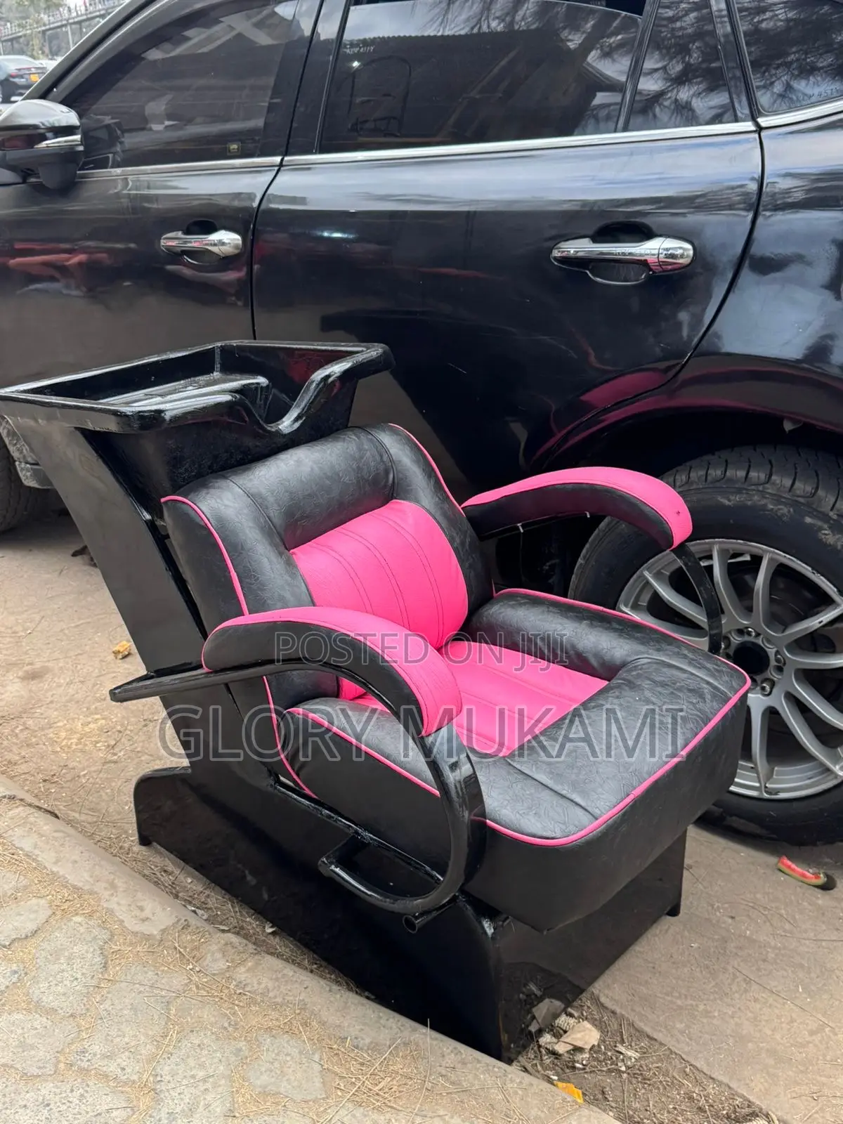 Pink Salon Sink Chair