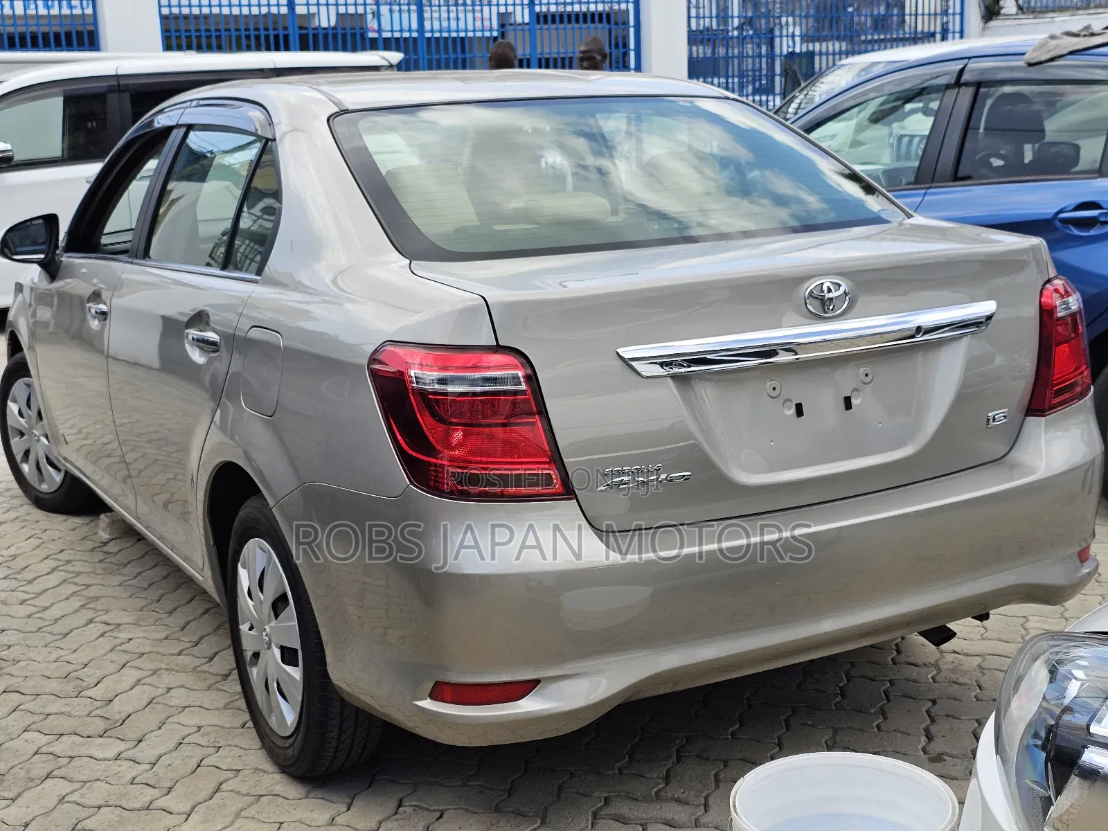 Toyota Axio 1.5 G 2WD 2018 Gold