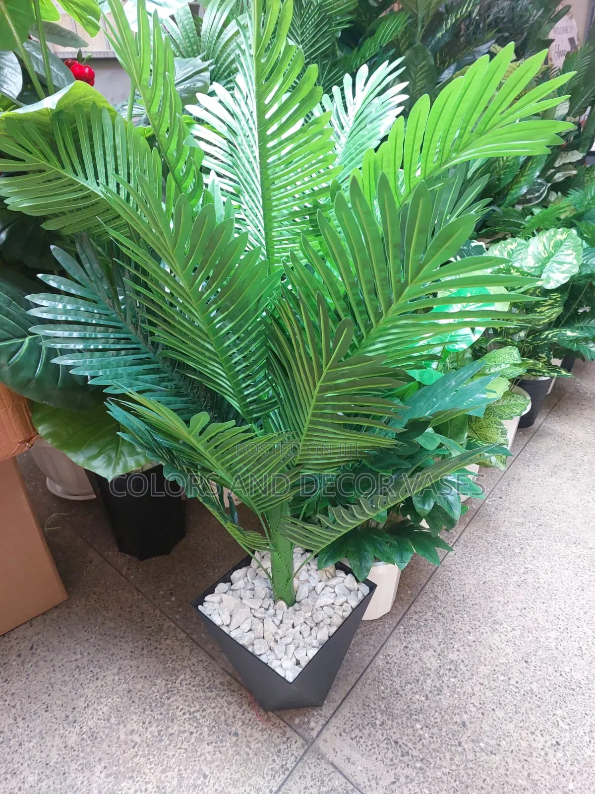 4feet Palm Home Decor Plant With Vase