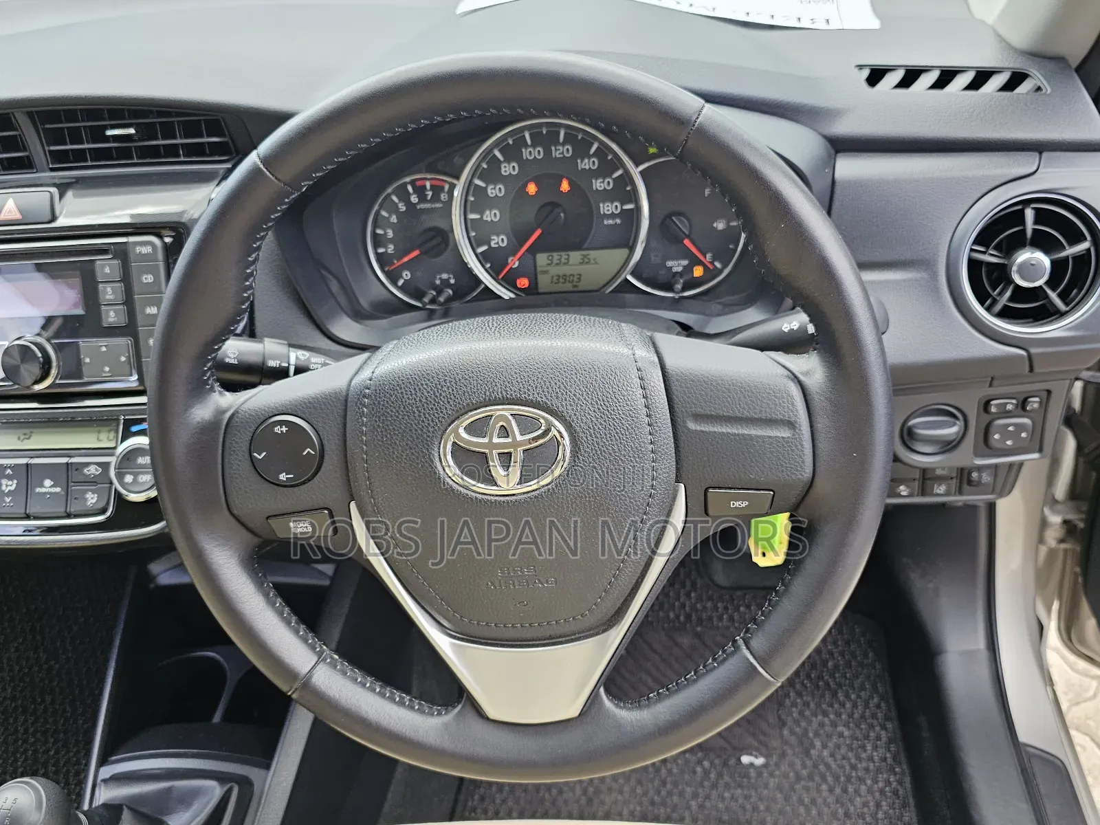 Toyota Axio 1.5 G 2WD 2018 Gold