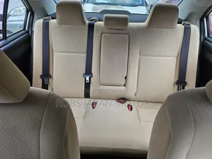 Toyota Axio 1.5 G 2WD 2018 Gold