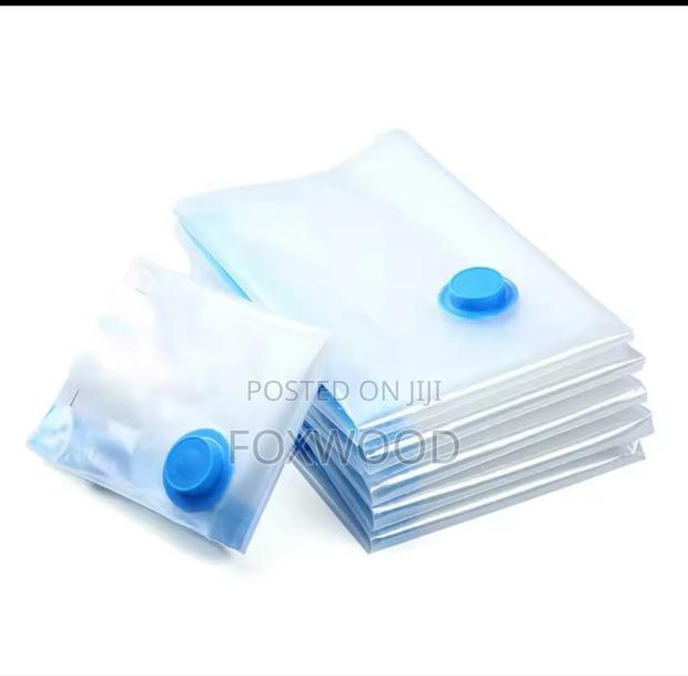 *5pcs Vacuum Storage Bags Plus Pump - thumbnail 5