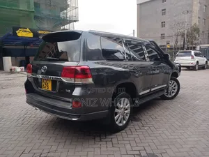 Toyota Land Cruiser 4.5 V8 DSL 2014 Gray
