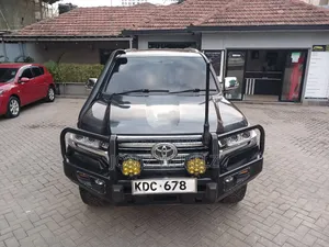 Toyota Land Cruiser 4.5 V8 DSL 2014 Gray