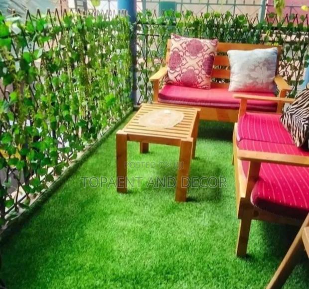 25mm Thickness Length of Artificial Grass Carpet Perfect for Balcony
