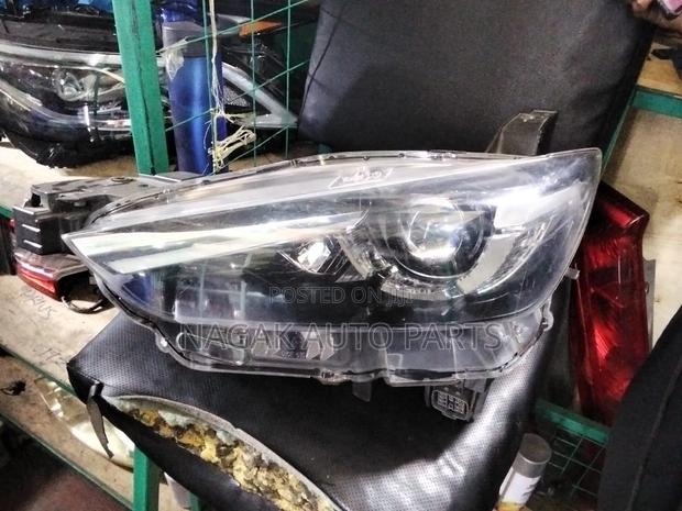 Cx3 Y 2018 Headlight - main view