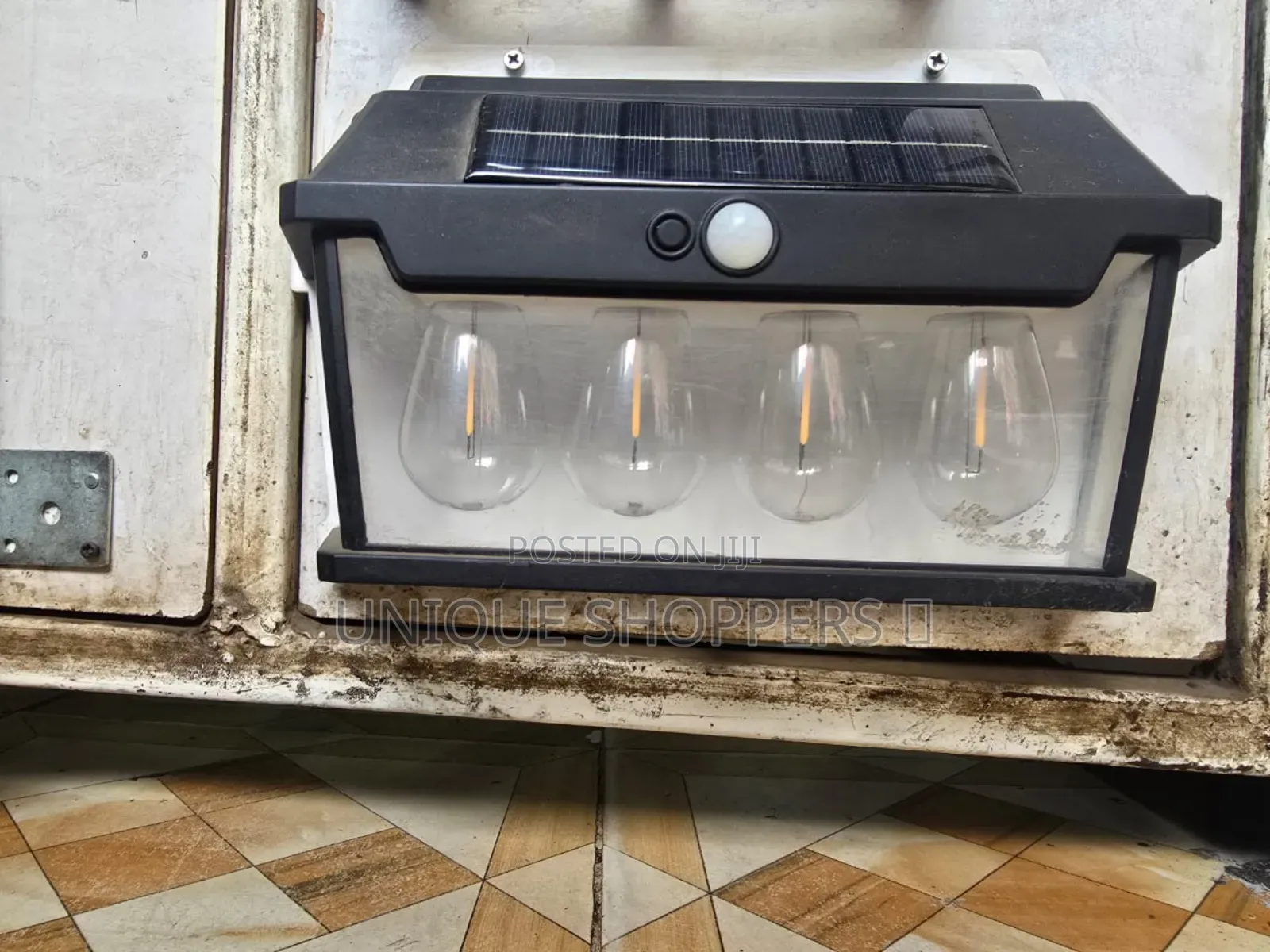 4bulbs Solar Light