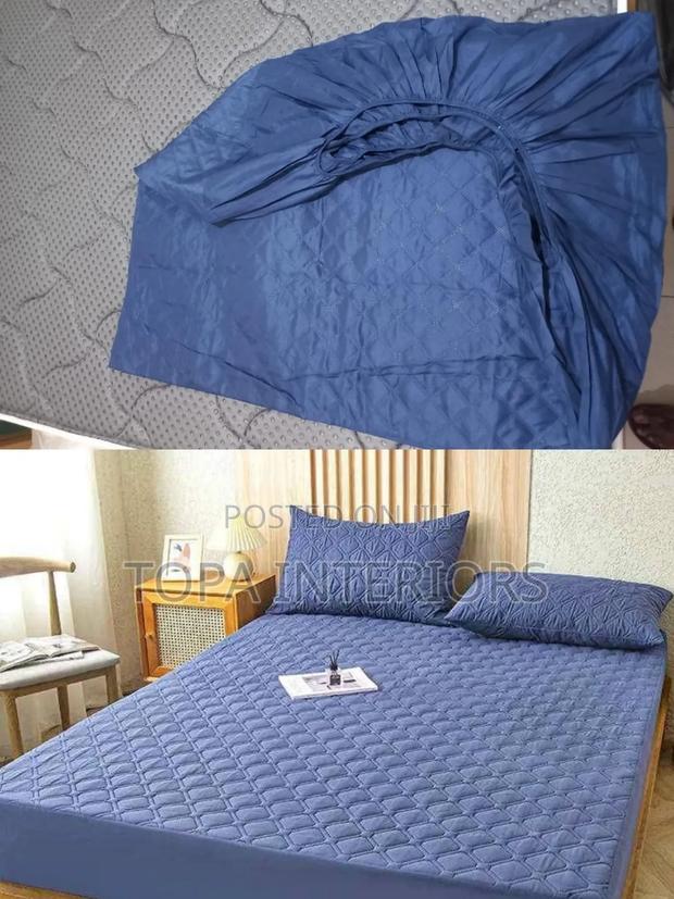 Must Have Leakproof Navy Blue Fitted Quilted Waterproof Mattress Cover
