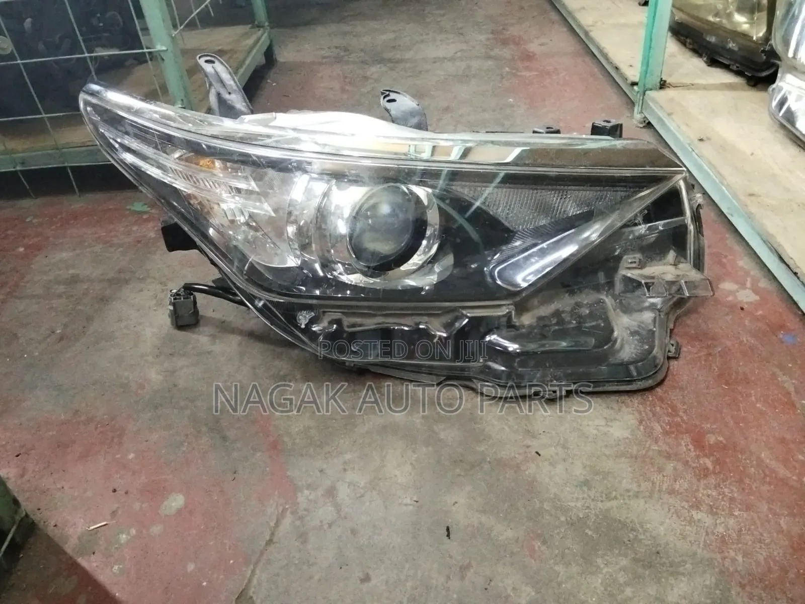 Auris 2017 Headlight
