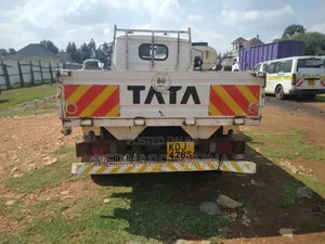 Tata Motors |
407 Dt DSLB |